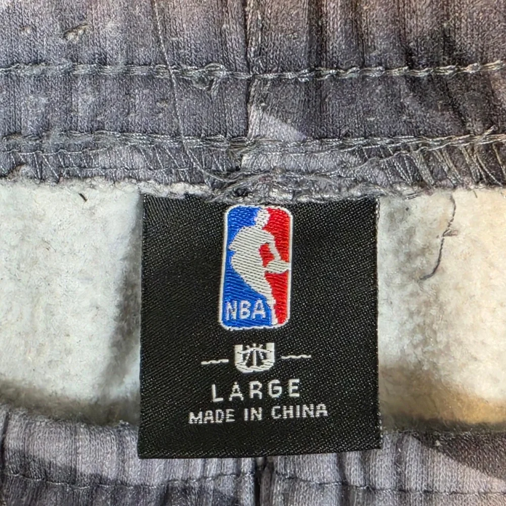 Vintage NBA Chicago Bulls Kids Gray Camo Jogger Pants Fleece Lined Large